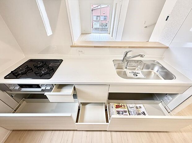 1号棟 ■シンプルで機能的、毎日使いやすいキッチン