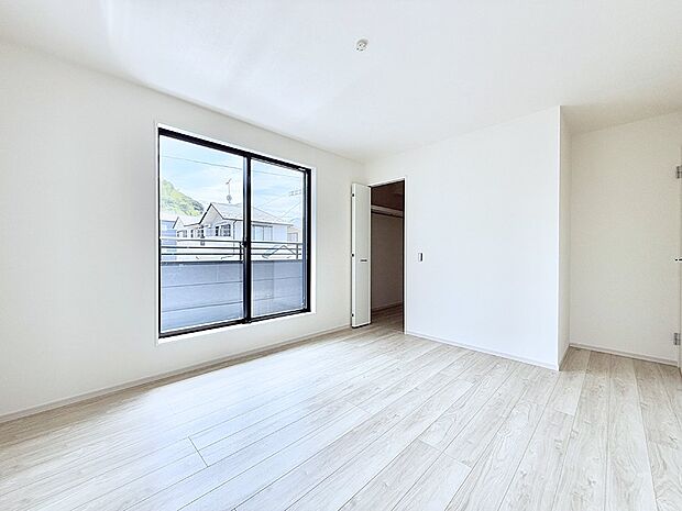 ■落ち着いた色合いのお部屋で穏やかな時間を楽しめます