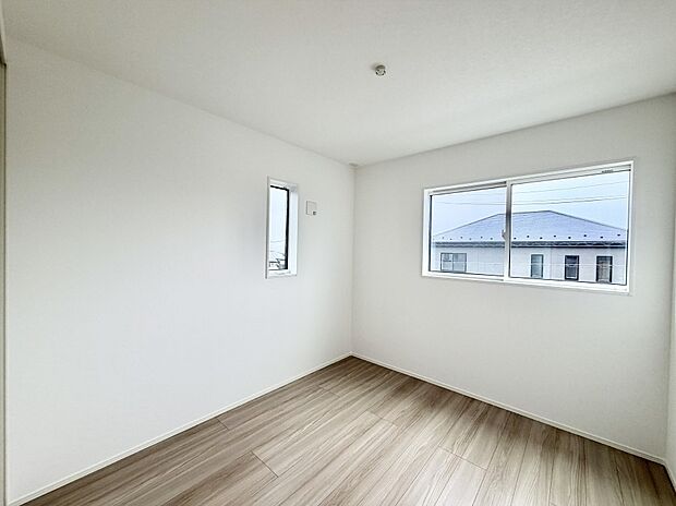 1号棟 ■落ち着いた色合いのお部屋で穏やかな時間を楽しめます