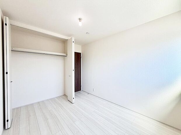 ■落ち着いた色合いのお部屋で穏やかな時間を楽しめます