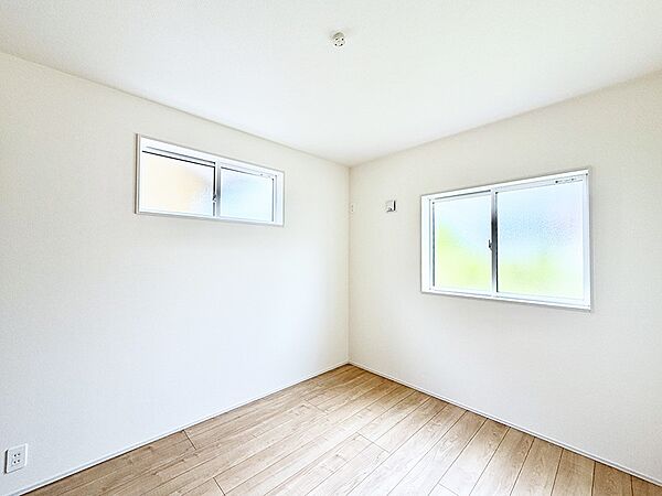■落ち着いた色合いのお部屋で穏やかな時間を楽しめます