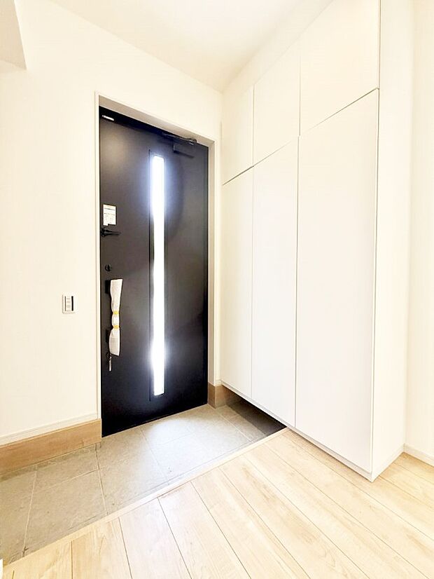 1号棟  ■ シンプルで美しく、快適な暮らしの入り口