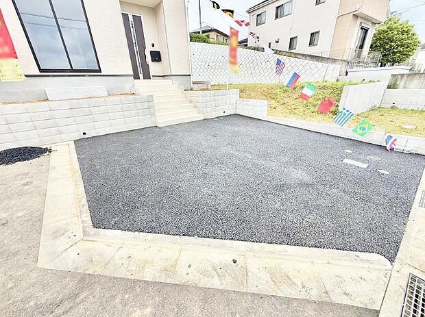 2号棟 ■自宅にカースペースがあると助かります