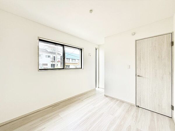 C号棟  ■窓の配置や通気性の良い設計で部屋の空気がこもらず、常に新鮮な空気が流れます