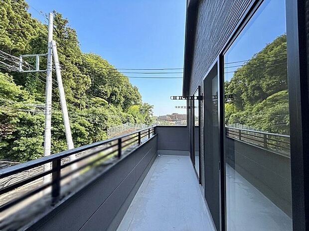 1号棟 ■ 朝のコーヒーや夜の星空を楽しむ、癒しの場所