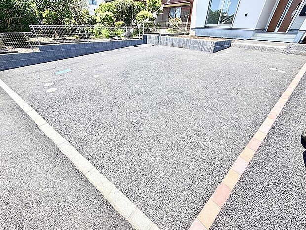4号棟 ■快適な駐車スペースで安心