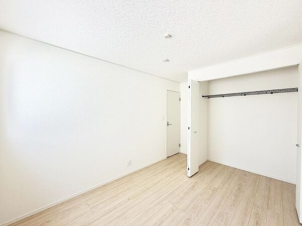 3号棟  ■仕事や勉強のスペースに使うことで、集中しやすく静かな環境が整います