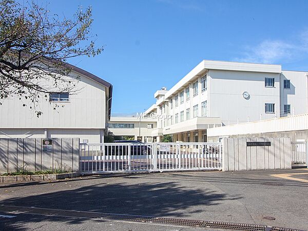 中学校 650m 相模原市立新町中学校