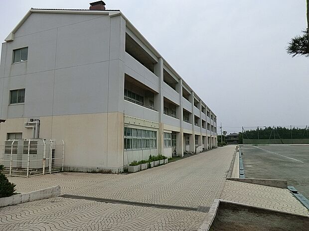 中学校 1890m 藤沢市立湘洋中学校
