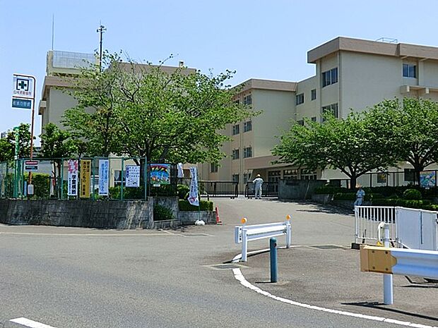 小学校 1000m 海老名市立杉本小学校