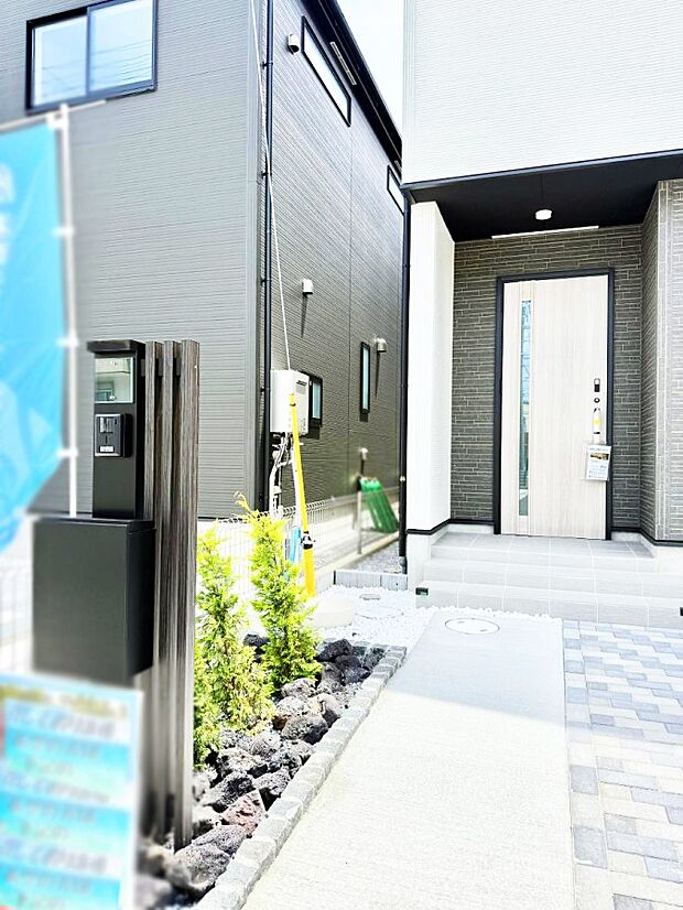 3号棟  ■ シンプルで美しく、住まいの第一印象を彩る玄関です