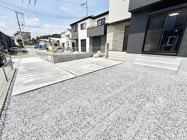 3号棟 ■快適な駐車スペースで安心