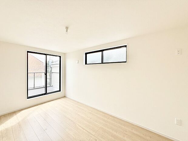 1号棟 ■落ち着いた色合いのお部屋で穏やかな時間を楽しめます