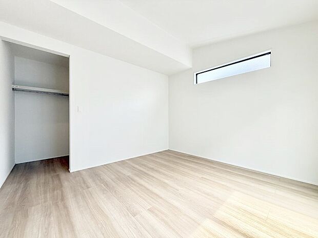 1号棟  ■落ち着いた色合いのお部屋で穏やかな時間を楽しめます