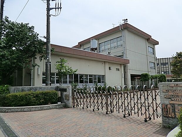 小学校 350m 藤沢市立八松小学校