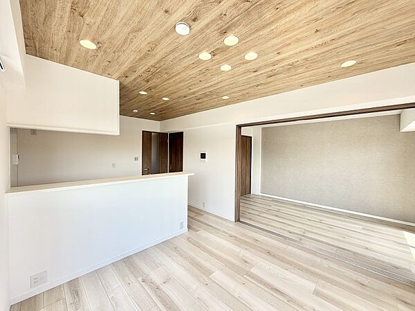 ■くつろぎと笑顔が集まる、心温まるリビング