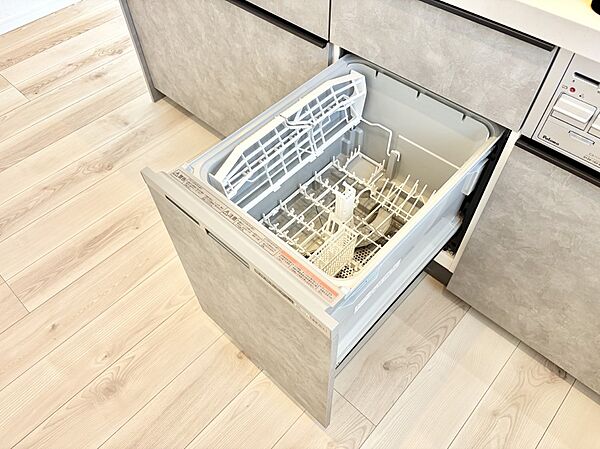 ■手間なく洗浄！食器をピカピカに仕上げてくれます