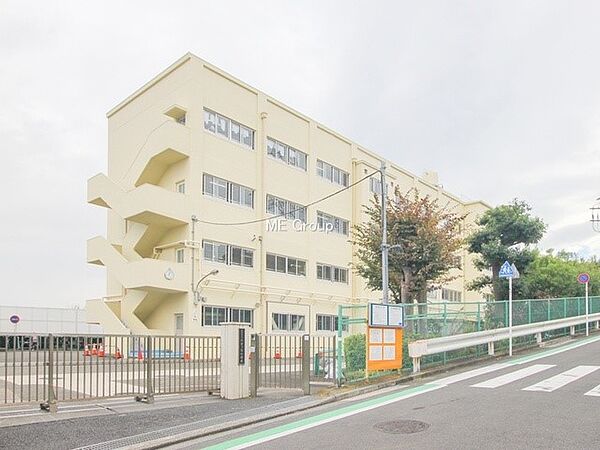 小学校 360m 横浜市立小菅ヶ谷小学校