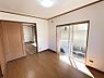 室内：■落ち着いた色合いのお部屋で穏やかな時間を楽しめます