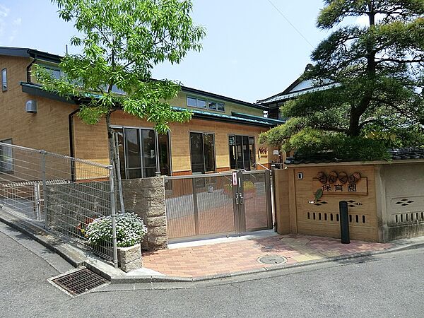 幼稚園・保育園 800m どんぐり保育園