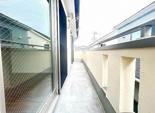 ■ 心地よい風と光を感じる、くつろぎのバルコニー