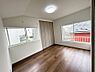 室内：■落ち着いた色合いのお部屋で穏やかな時間を楽しめます