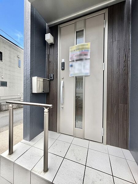 ■ 心地よい暮らしへとつながる、温かい玄関