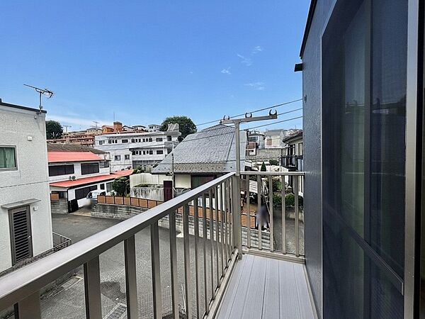 ■ 心地よい風と光を感じる、くつろぎのバルコニー