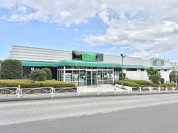 スーパー 500m フードワン座間店