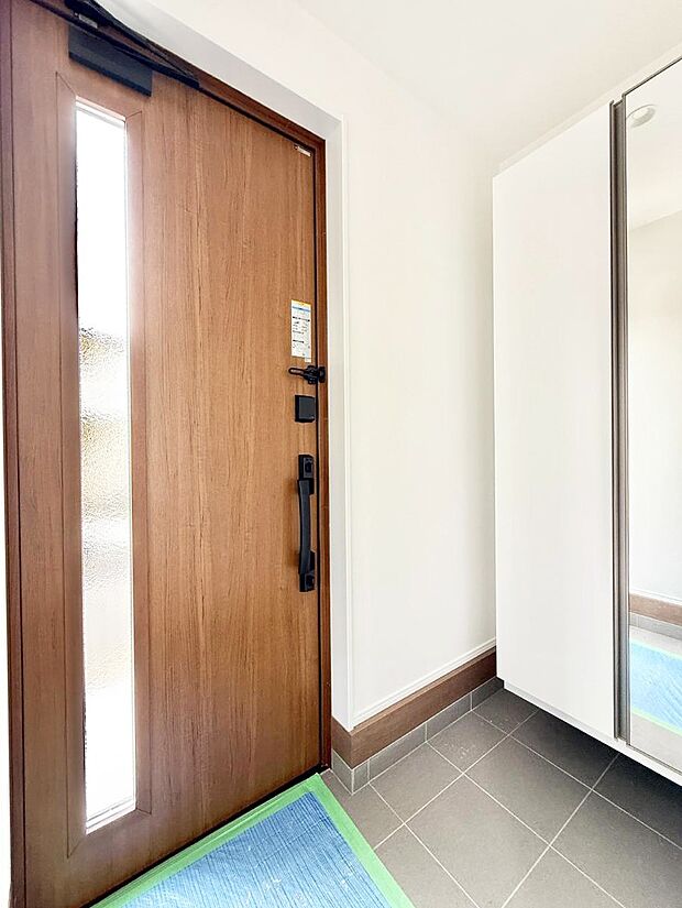 1号棟 ■ ここから始まる一日、すっきり整った玄関