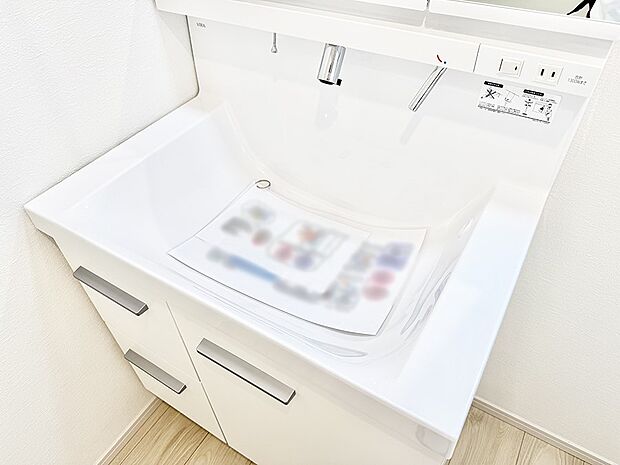 ■手洗いや顔を洗う時も快適に使える便利なシャワー