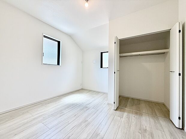 1号棟  ■窓の配置や通気性の良い設計で部屋の空気がこもらず、常に新鮮な空気が流れます