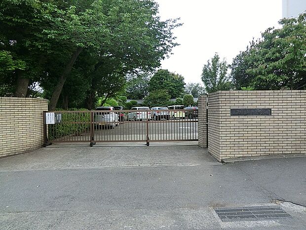 中学校 1900m 藤沢市立御所見中学校
