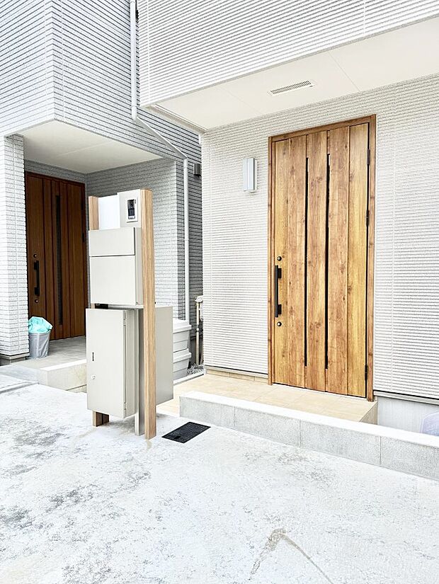 1号棟  ■ 心地よい暮らしへとつながる、温かい玄関