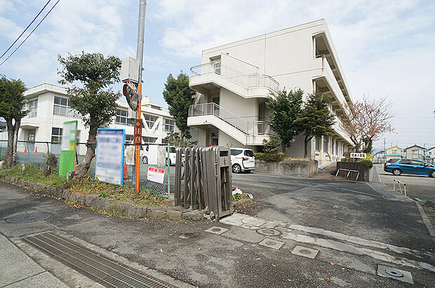 小学校 526m 南足柄市立岡本小学校