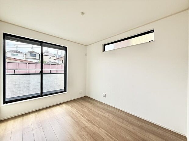 1号棟 ■落ち着いた色合いのお部屋で穏やかな時間を楽しめます