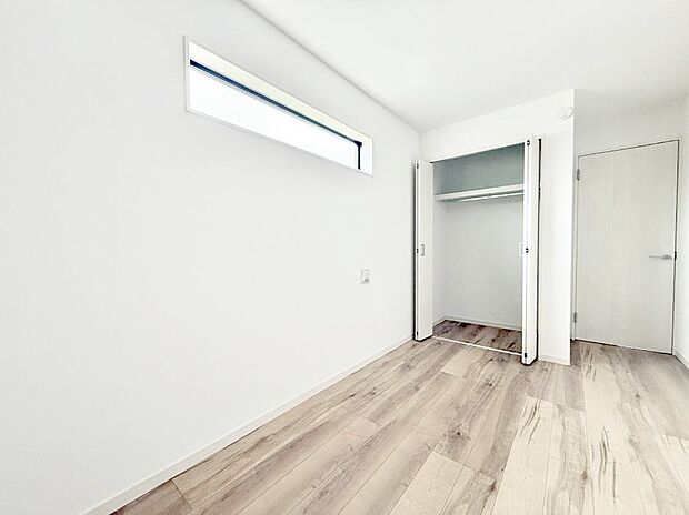 1号棟 ■落ち着いた色合いのお部屋で穏やかな時間を楽しめます