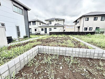 外観：2号棟  ■暮らしを豊かにする充実した仕様設備で快適に
