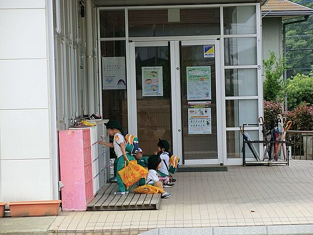 幼稚園・保育園 750m 伊勢原山王幼稚園
