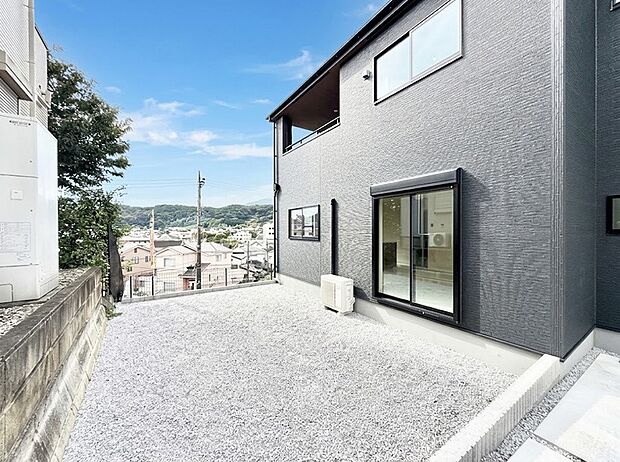 1号棟  ■心にゆとりをもたらす、自然を感じられる住環境が魅力です