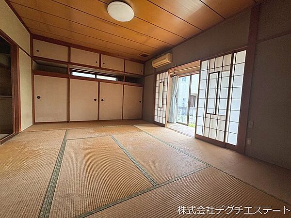 1階和室10帖