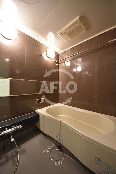 画像7:クロスレジデンス大阪新町　浴室