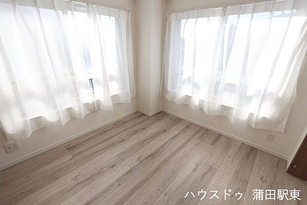 □4.7帖の洋室