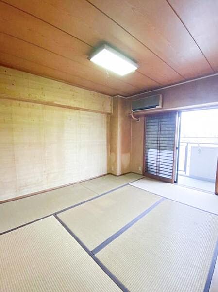 画像内の壁紙・家電・家具等一部CG処理を行っております。