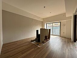 Raffine 京都上鳥羽 1階1SLDKのリビング/ダイニング