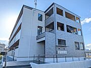 長岡京駅より徒歩34分 3階 新築の賃貸物件