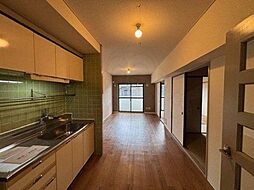 ドルミ高矢 3階3LDKのリビング/ダイニング