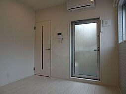 ortensia 2階ワンルームのリビング/ダイニング