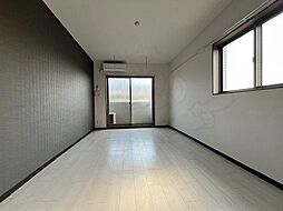 JR奈良線 JR藤森駅 徒歩2分の賃貸マンション 1階1Kのリビング/ダイニング