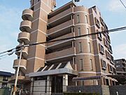 桂川駅より徒歩8分 1階 築32年11ヶ月の賃貸物件